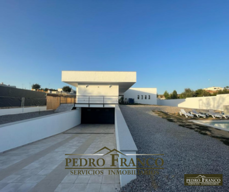 CHALET EN VENTA EN ALMENDRALEJO, BADAJOZ